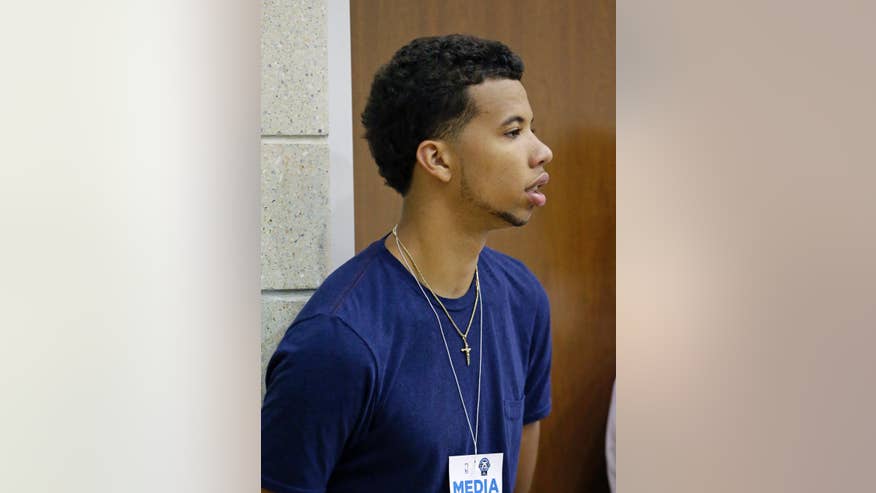 76ers Carter Williams Basketball-1.jpg